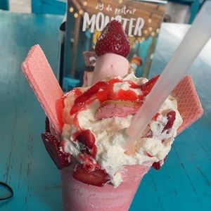 Meet your Posher, Natalie